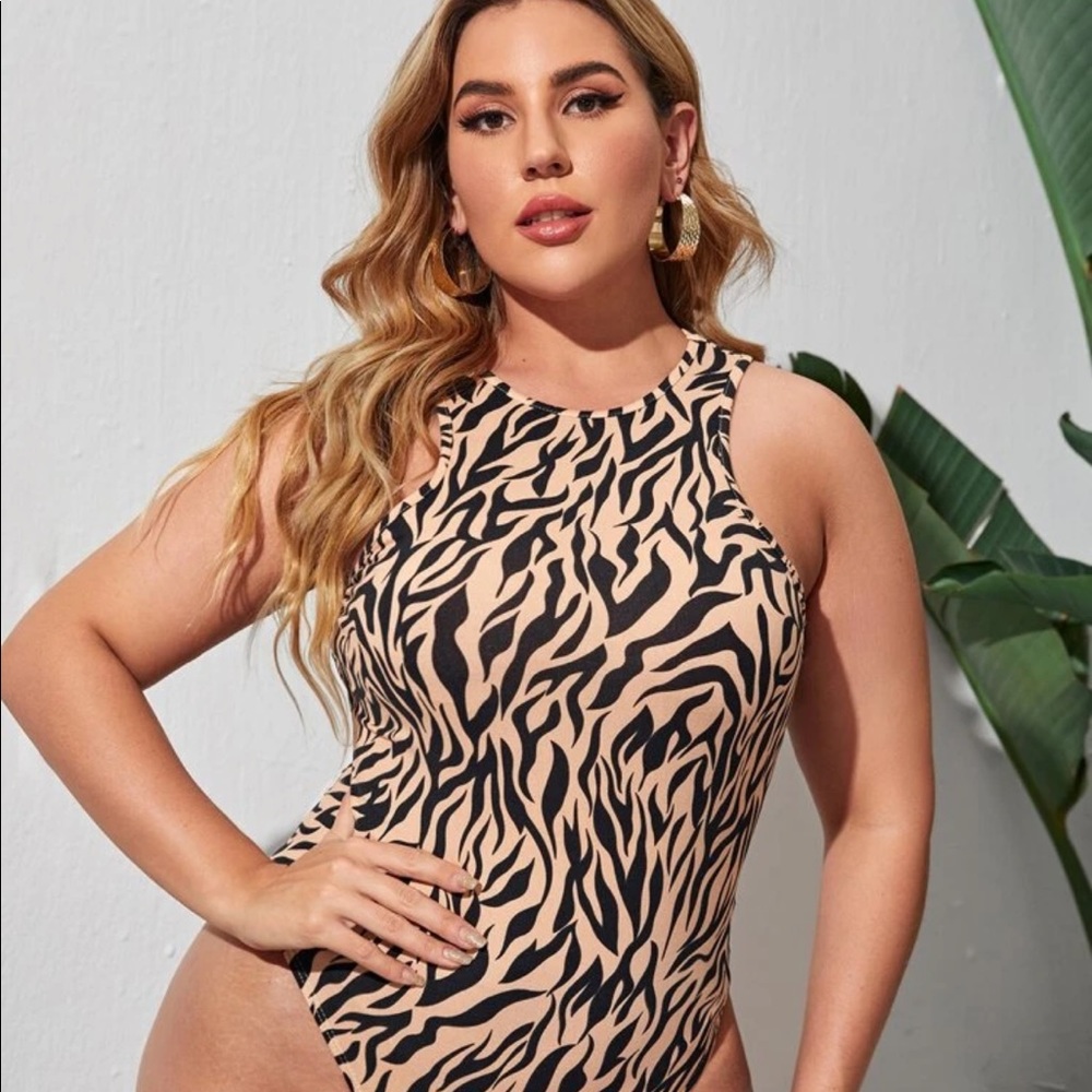 Bodysuit zebra striped style